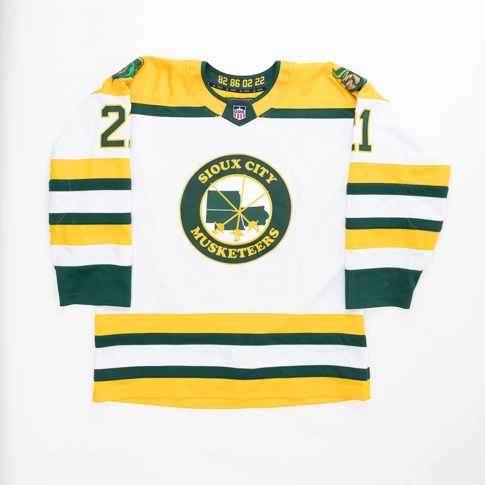 Gavin Garry Game-Used Jersey