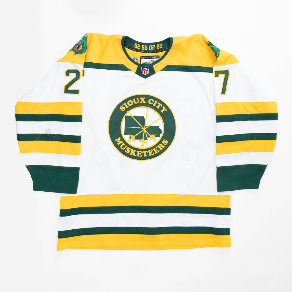 Riley Brueck Game-Used Jersey